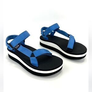 Teva Women's Flatform Universal Blue Strap Sandals